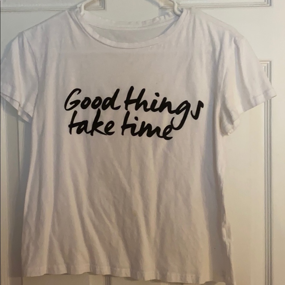 white T shirt